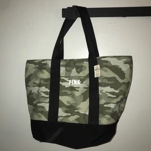 NWT Victorious Secret Pink bag with camo color